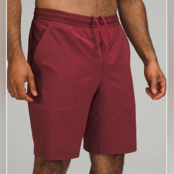 lululemon Pace Breaker lined Shorts in Burgundy - Picture 4 of 6